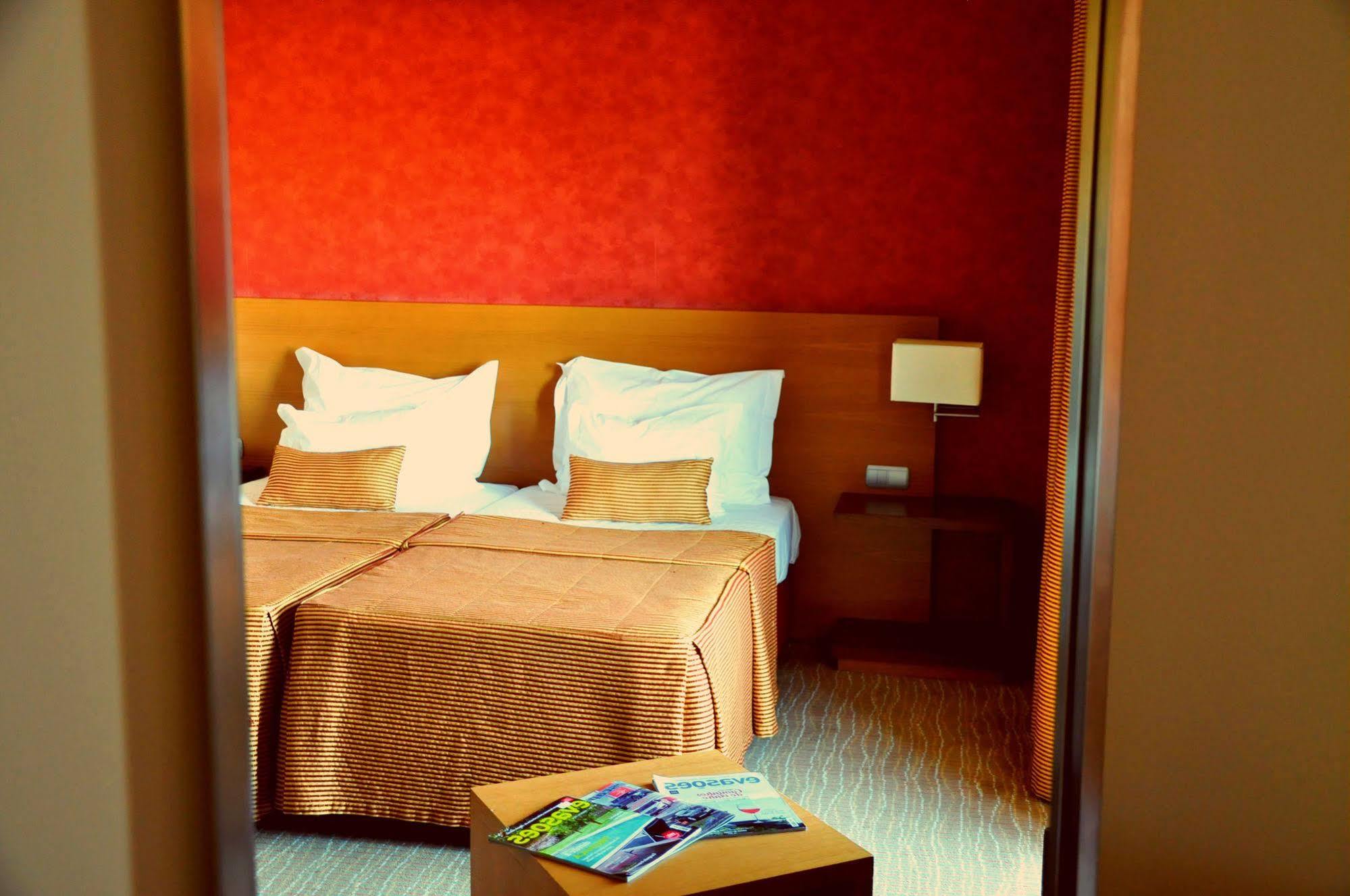 Hotel Lusitania Congress & Spa Guarda Zewnętrze zdjęcie