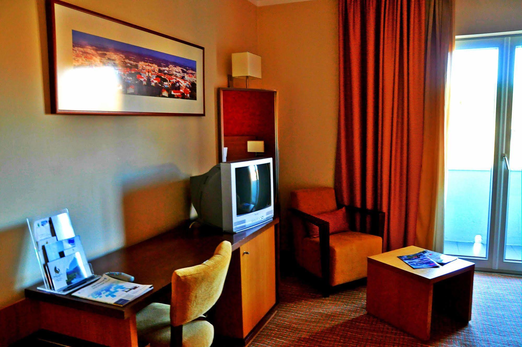 Hotel Lusitania Congress & Spa Guarda Zewnętrze zdjęcie